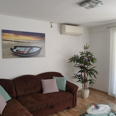 Apartment Lana Kastel Stari Kastela Dış mekan fotoğraf